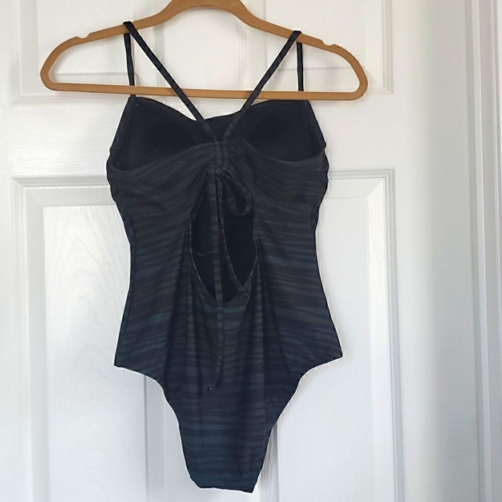 Kona Sol womans swimsuit,  size small - Picture 2 of 4